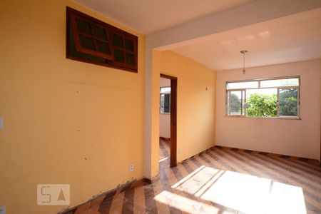 Sala de apartamento para alugar com 2 quartos, 100m² em Vista Alegre, Rio de Janeiro