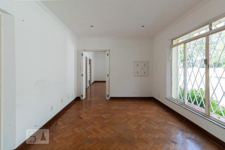 Sala de casa à venda com 4 quartos, 450m² em Sumaré, São Paulo