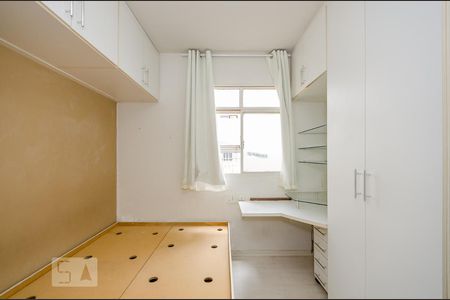 Quarto 1 de apartamento para alugar com 2 quartos, 70m² em Caiçara-adelaide, Belo Horizonte