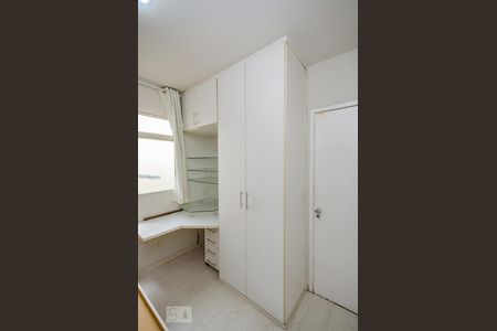 Quarto 1 de apartamento para alugar com 2 quartos, 70m² em Caiçara-adelaide, Belo Horizonte