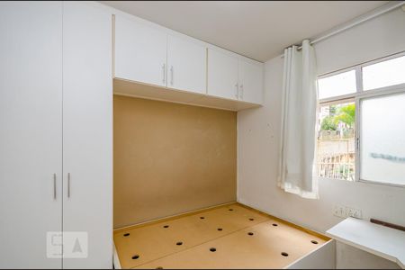 Quarto 1 de apartamento para alugar com 2 quartos, 70m² em Caiçara-adelaide, Belo Horizonte