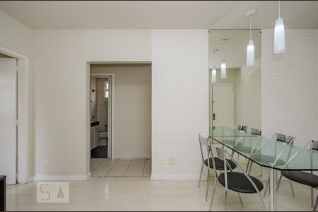 Sala de apartamento para alugar com 2 quartos, 70m² em Caiçara-adelaide, Belo Horizonte