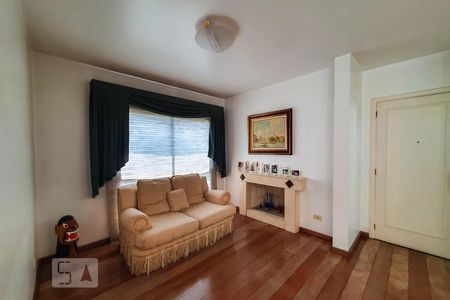 Sala da Lareira de apartamento à venda com 3 quartos, 185m² em Vila Mariana, São Paulo