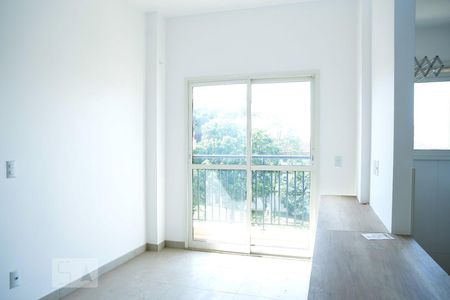 Sala de apartamento para alugar com 1 quarto, 35m² em Granja Viana, Cotia