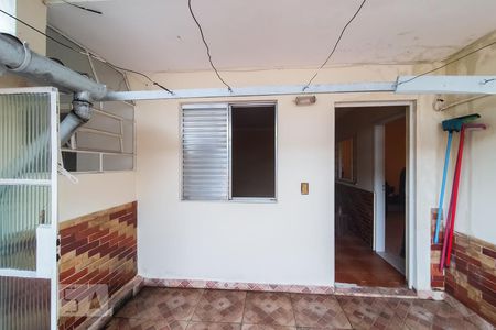 Casa à venda com 4 quartos, 350m² em Vila Liviero, São Paulo