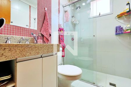 Apartamento à venda com 127m², 3 quartos e 3 vagas Apartamento à venda com 127m², 3 quartos e 3 vagasBanheiro da Suíte 2