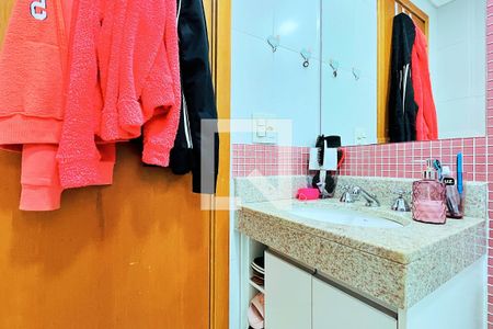 Apartamento à venda com 127m², 3 quartos e 3 vagas Apartamento à venda com 127m², 3 quartos e 3 vagasBanheiro da Suíte 2