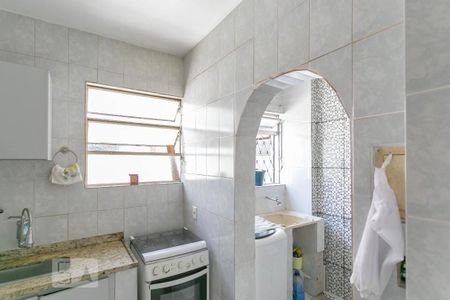 Cozinha de apartamento para alugar com 2 quartos, 62m² em Santa Terezinha, Belo Horizonte