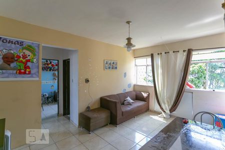 Sala de apartamento para alugar com 2 quartos, 62m² em Santa Terezinha, Belo Horizonte