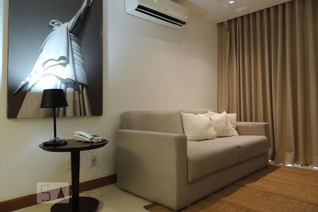 Sala de apartamento para alugar com 1 quarto, 46m² em Jacarepaguá, Rio de Janeiro