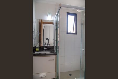 Banheiro  de kitnet/studio para alugar com 1 quarto, 42m² em Nova Aliança, Ribeirão Preto