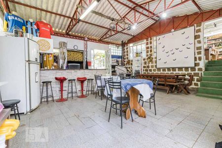 Salao de Festa de casa à venda com 4 quartos, 200m² em Santa Tereza, Porto Alegre