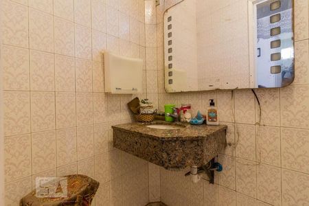 Lavabo de casa à venda com 4 quartos, 200m² em Santa Tereza, Porto Alegre