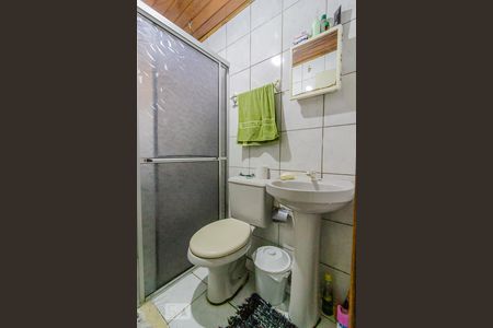 Banheiro de casa para alugar com 2 quartos, 290m² em Vila Nova, Porto Alegre