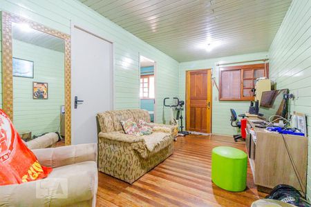 Sala de casa à venda com 2 quartos, 290m² em Vila Nova, Porto Alegre