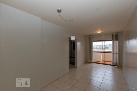 Sala de apartamento para alugar com 2 quartos, 70m² em Nova Piraju, São Paulo