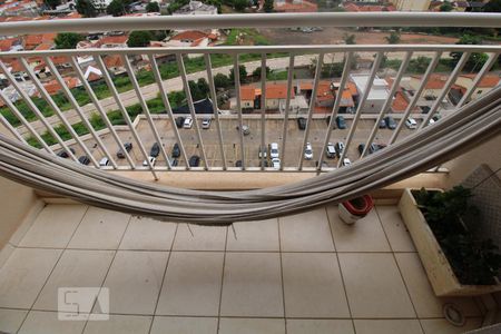 Sacada da Sala de apartamento para alugar com 2 quartos, 52m² em Bonfim, Campinas