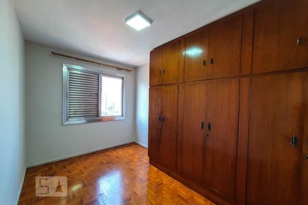 Quarto 2 de apartamento para alugar com 2 quartos, 58m² em Vila Deodoro, São Paulo