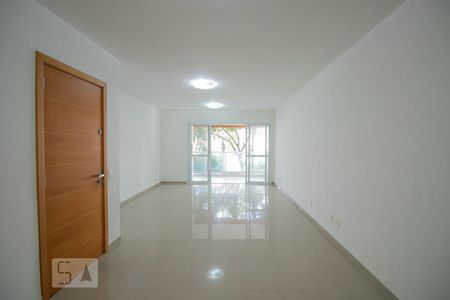 Apartamento para alugar com 145m², 4 quartos e 2 vagasSala