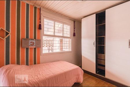 Quarto 2 de casa à venda com 2 quartos, 74m² em Jardim Carvalho, Porto Alegre