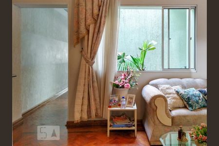 Sala de casa à venda com 3 quartos, 160m² em Cambuci, São Paulo