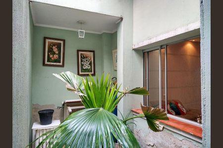 Área Externa de casa à venda com 3 quartos, 160m² em Cambuci, São Paulo