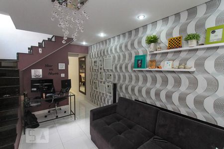 Sala de casa à venda com 3 quartos, 160m² em Vila Tolstoi, São Paulo