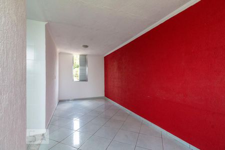 Sala  de apartamento para alugar com 2 quartos, 58m² em Conjunto Residencial José Bonifácio, São Paulo