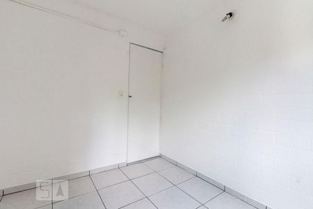 Quarto 1 de apartamento para alugar com 2 quartos, 58m² em Conjunto Residencial José Bonifácio, São Paulo