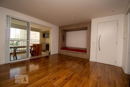 Sala de apartamento para alugar com 3 quartos, 110m² em Vila Leonor, Guarulhos