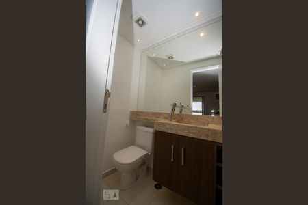 Lavabo de apartamento para alugar com 3 quartos, 110m² em Vila Leonor, Guarulhos