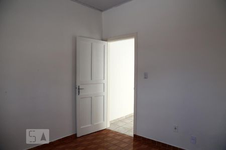 Quarto 1 de casa para alugar com 1 quarto, 50m² em Vila Morse, São Paulo