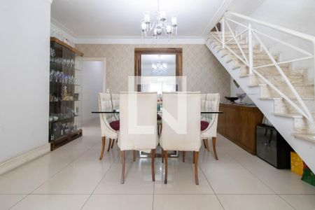 Sala de casa para alugar com 5 quartos, 263m² em Jardim Maia, Guarulhos