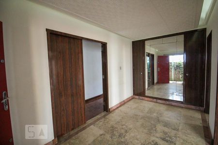 Casa para alugar com 350m², 3 quartos e 2 vagasEntrada