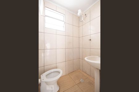 Banheiro de casa para alugar com 1 quarto, 35m² em Jardim das Flores, Osasco
