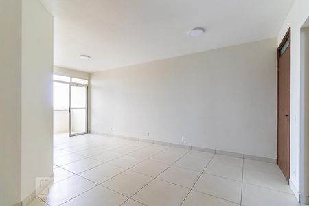 Sala de apartamento à venda com 3 quartos, 115m² em Vila Industrial, Campinas