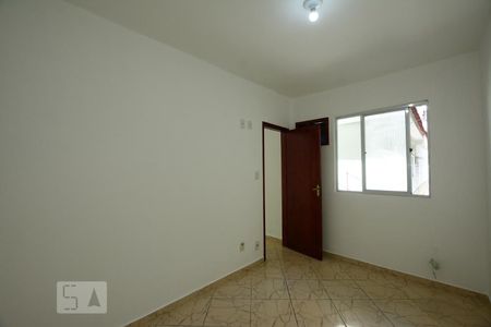 Quarto 1 de casa para alugar com 1 quarto, 40m² em Brás de Pina, Rio de Janeiro