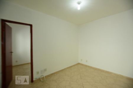 Quarto 1 de casa para alugar com 1 quarto, 40m² em Brás de Pina, Rio de Janeiro