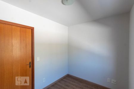 Quarto 1 de apartamento para alugar com 2 quartos, 58m² em Santana, Porto Alegre