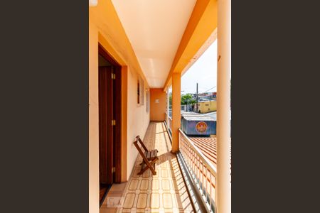 Varanda do Quarto 1 de casa à venda com 2 quartos, 198m² em Jardim Ivone, São Paulo