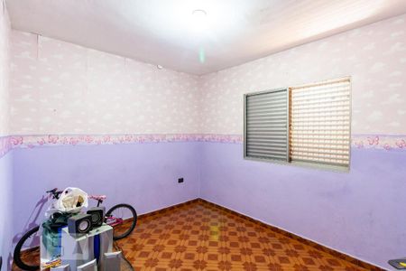 Quarto 2 de casa à venda com 2 quartos, 198m² em Jardim Ivone, São Paulo