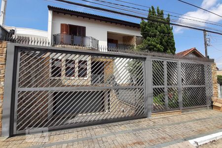 Fachada de casa à venda com 4 quartos, 460m² em Vila Lúcia, São Paulo