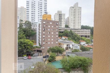 Vista Quarto 1 de apartamento à venda com 3 quartos, 78m² em Vila Ipojuca, São Paulo