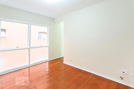 Sala de apartamento para alugar com 1 quarto, 40m² em Pinheiros, São Paulo