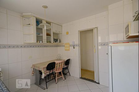 Cozinha de apartamento para alugar com 2 quartos, 75m² em Campos Elíseos, São Paulo