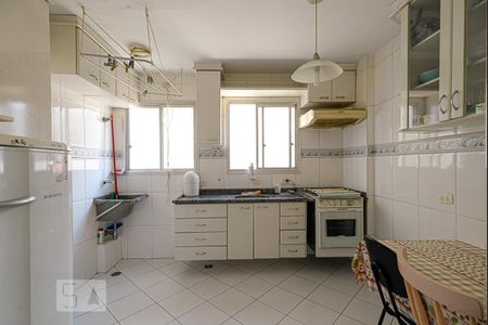 Cozinha e Área de Serviço de apartamento para alugar com 2 quartos, 75m² em Campos Elíseos, São Paulo