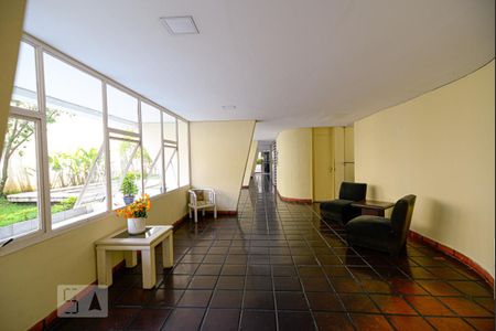 Hall social de apartamento para alugar com 2 quartos, 75m² em Campos Elíseos, São Paulo