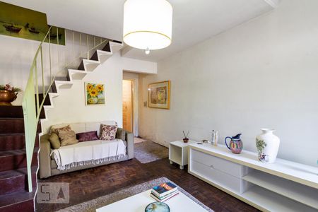 Casa à venda com 98m², 2 quartos e 1 vagaSala