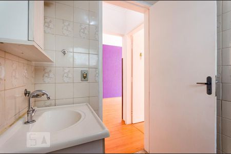 Banheiro de apartamento para alugar com 1 quarto, 70m² em José Menino, Santos