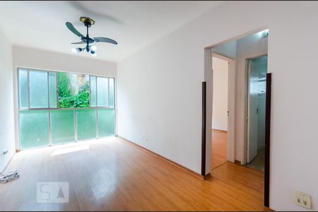 Sala de apartamento para alugar com 1 quarto, 70m² em José Menino, Santos